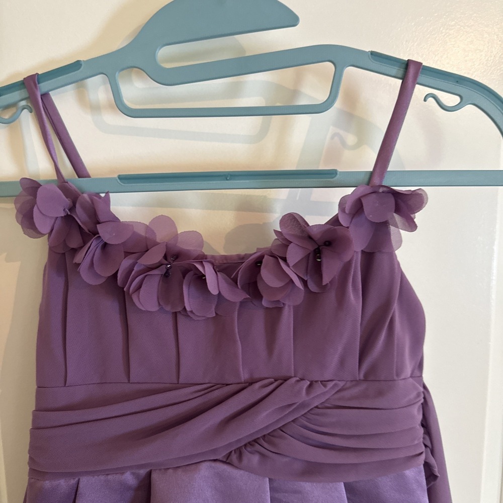David's Bridal Lavendar Satin Flower Girl Dress Size 8 Wedding Formal - Picture 2 of 7